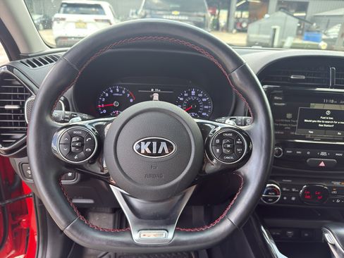 Used 2020 Kia Soul GT-Line Turbo FWD image 21