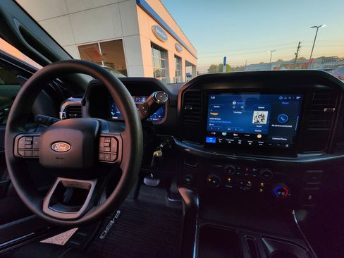 Used 2025 Ford F150 STX image 18