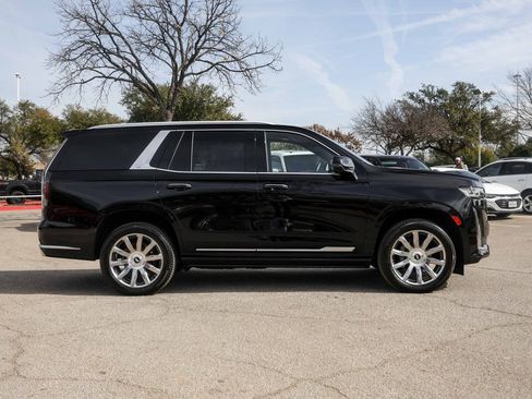 Used 2024 Cadillac Escalade Premium Luxury Platinum image 5