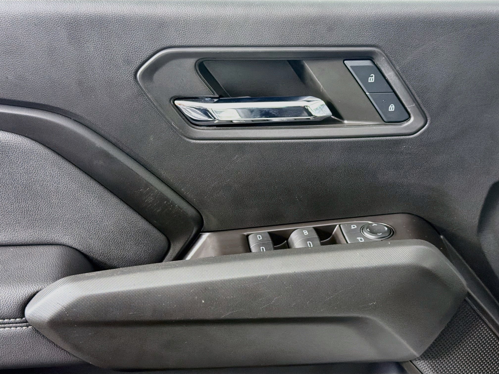 Used 2024 GMC Canyon Elevation RWD image 15