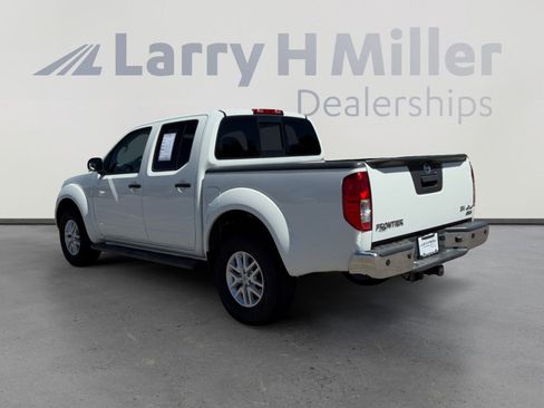 Used 2017 Nissan Frontier SV w/ SV Value Truck Package image 4