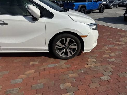 Used 2021 Honda Odyssey Touring image 17