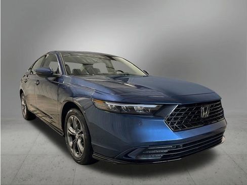 New 2026 Honda Accord EX-L image 9