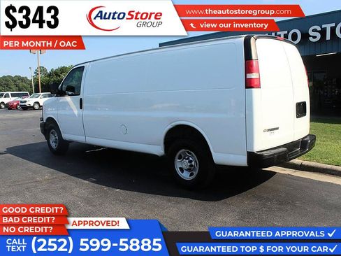 Used 2017 Chevrolet Express 2500 Extended RWD image 8