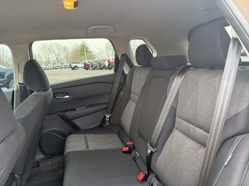 Used 2024 Nissan Rogue SV image 14