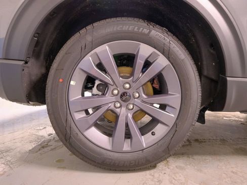 New 2026 Ford Explorer Active image 37