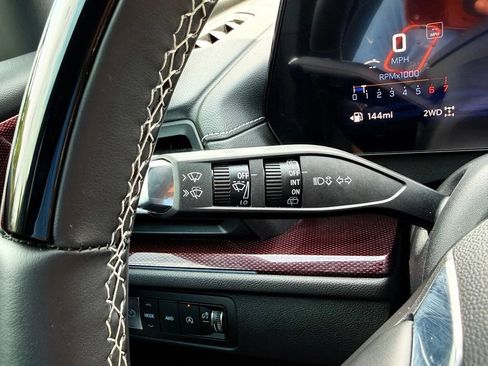New 2026 Chevrolet Traverse Z71 w/ Enhanced Driving Package AWD/4WD image 35