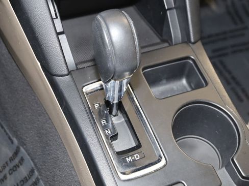 Used 2018 Subaru Outback 2.5i Limited image 7