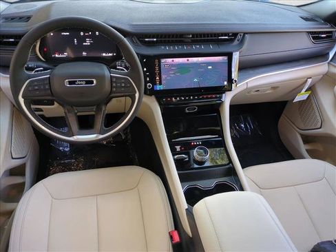 New 2026 Jeep Grand Cherokee Limited AWD/4WD image 15