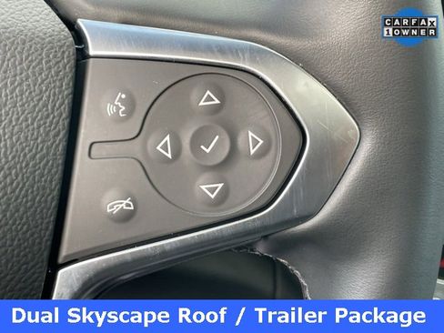 Used 2023 Chevrolet Traverse RS image 18