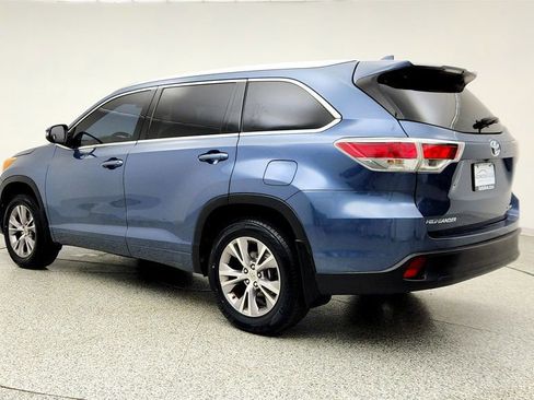 Used 2015 Toyota Highlander XLE AWD/4WD image 7
