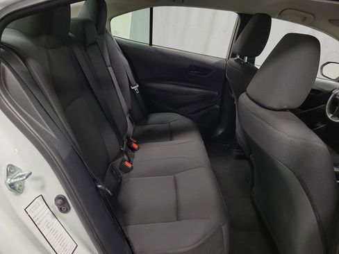 Used 2025 Toyota Corolla LE FWD image 24