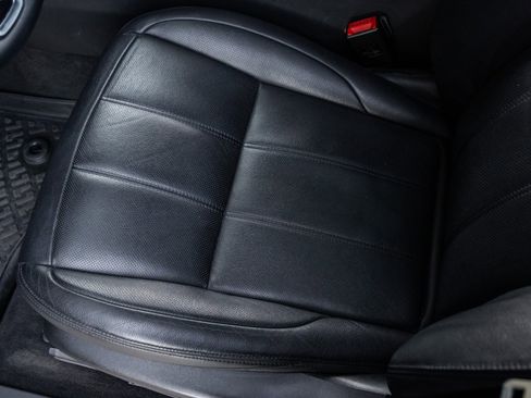 Used 2023 Land Rover Range Rover Evoque R-Dynamic S image 21