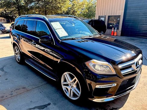 Used 2014 Mercedes-Benz GL 550 4MATIC image 23