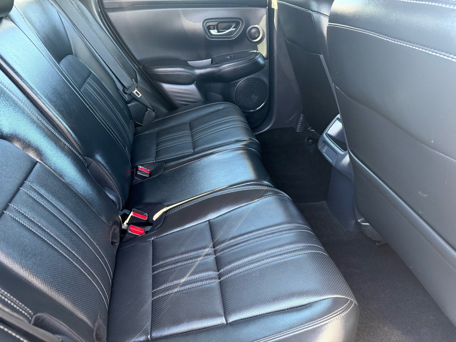 Used 2025 Honda HR-V EX-L image 29