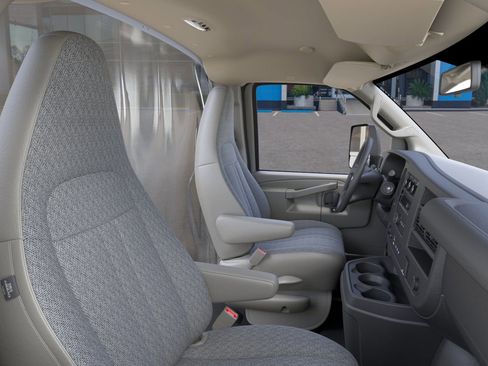 New 2025 Chevrolet Express 3500 w/ Power Convenience Package image 17
