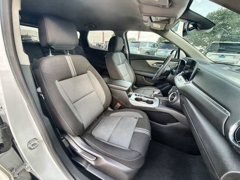 Certified 2023 Chevrolet Blazer LT w/ Convenience Package FWD image 27