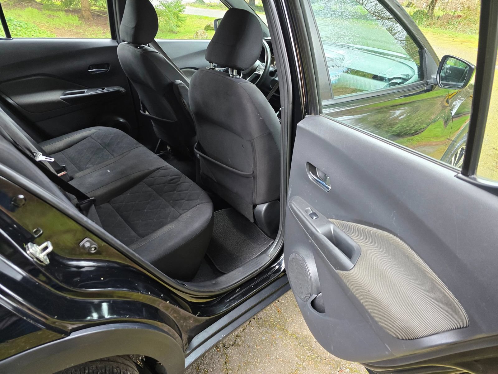 Used 2019 Nissan Kicks SV FWD image 13