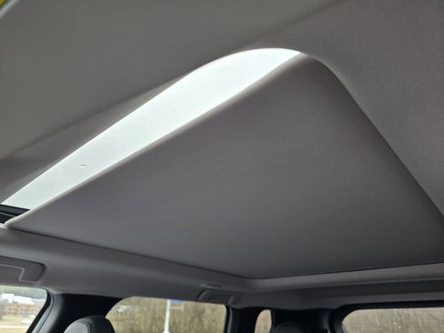 Used 2024 Mitsubishi Outlander SE image 24