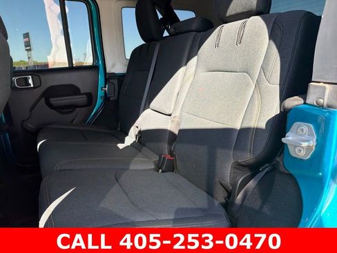 Used 2024 Jeep Wrangler Unlimited w/ Convenience Group AWD/4WD image 14