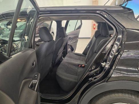Used 2020 Nissan Kicks S FWD image 30