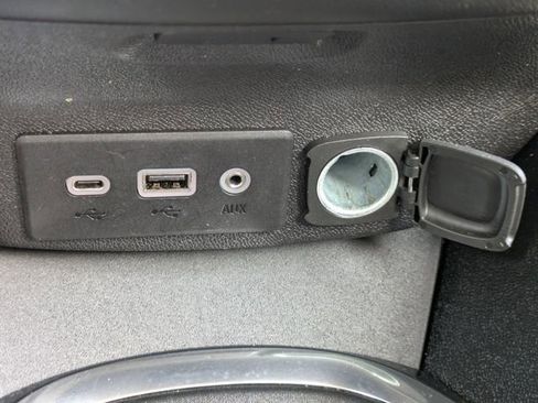 Used 2025 Chevrolet Malibu LT image 22