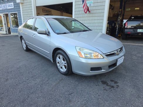 Used 2007 Honda Accord SE image 2
