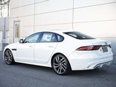 New 2024 Jaguar XF R-Dynamic SE image 3