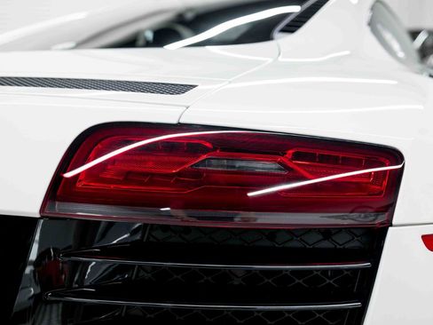 Used 2014 Audi R8 V10 AWD/4WD image 36