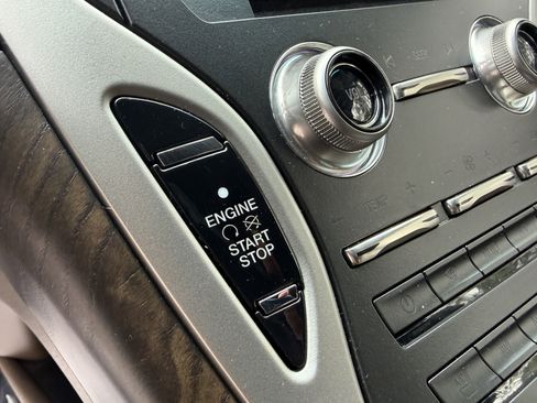 Used 2016 Lincoln MKX Reserve w/ Technology Package image 32