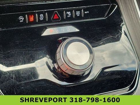 Used 2024 Jeep Wagoneer Series II RWD image 16
