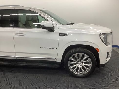 Used 2022 GMC Yukon XL Denali AWD/4WD image 28