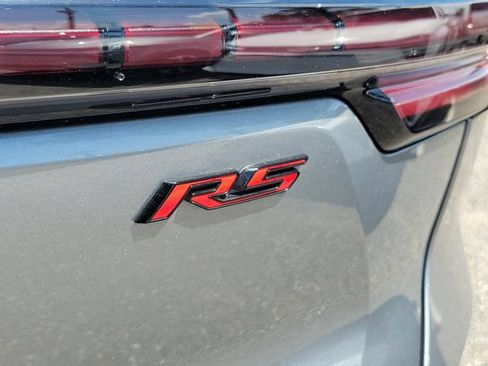 Used 2024 Chevrolet Equinox EV RS FWD image 9