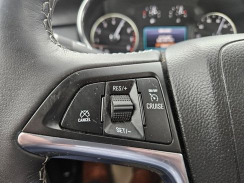 Used 2021 Buick Encore Preferred image 29