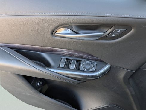 Used 2023 Cadillac XT4 Luxury w/ Cold Weather Package image 13