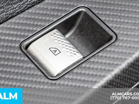 Used 2025 Mitsubishi Outlander SE FWD image 52