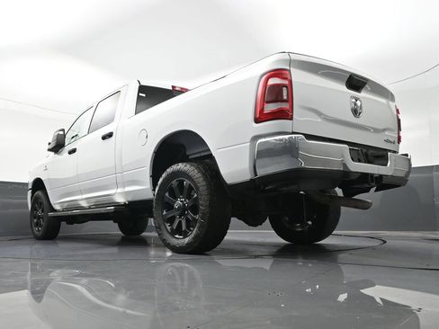 Used 2024 RAM 2500 Tradesman w/ Chrome Appearance Group AWD/4WD image 27