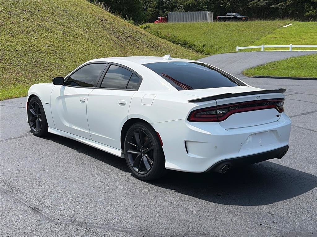 Used 2022 Dodge Charger R/T w/ Plus Group RWD image 3