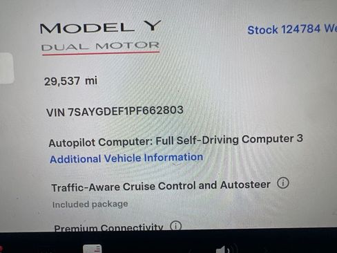 Used 2023 Tesla Model Y Performance AWD/4WD image 12