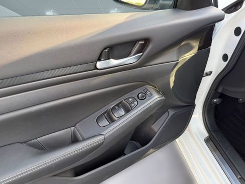 New 2025 Nissan Altima 2.5 SV w/ SV Special Edition Package image 11