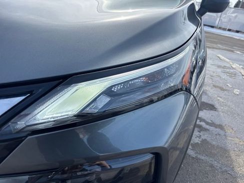 Used 2024 Nissan Rogue S image 17