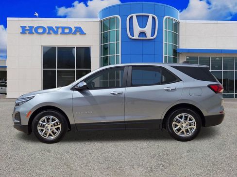 Used 2024 Chevrolet Equinox LS w/ LS Convenience Package FWD image 6