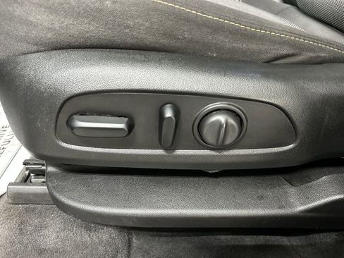 Used 2020 Chevrolet Traverse LT w/ LPO, Cargo Package image 10