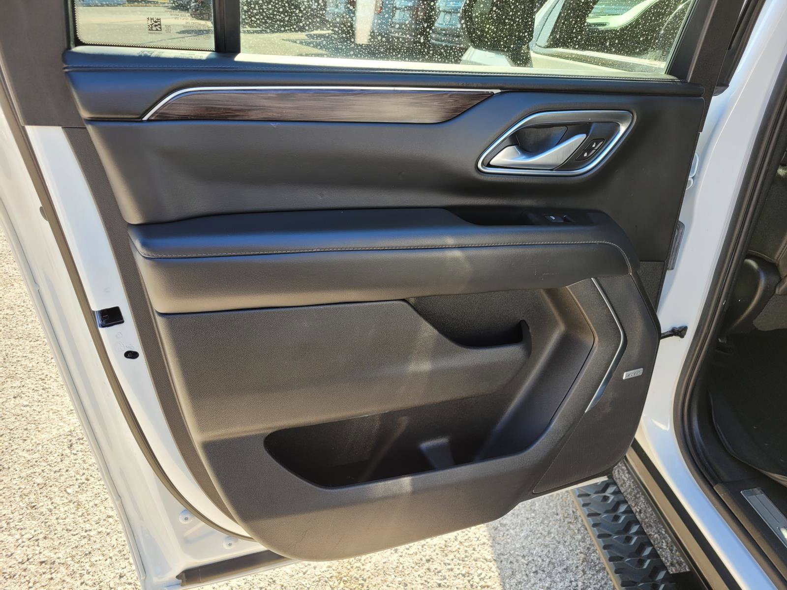 Used 2022 Chevrolet Suburban Z71 AWD/4WD image 16
