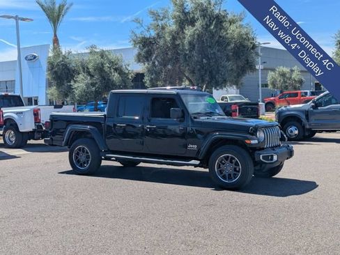 Used 2023 Jeep Gladiator Overland w/ Trailer Tow Package AWD/4WD image 9