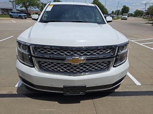 Used 2018 Chevrolet Tahoe LT w/ Luxury Package AWD/4WD image 2