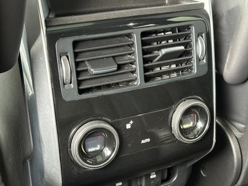 Used 2021 Land Rover Range Rover Sport HSE Silver Edition image 13