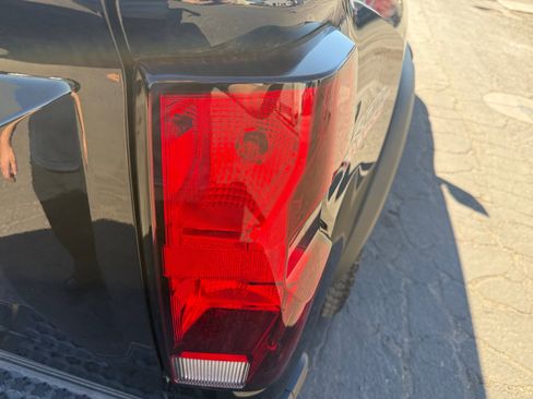 Used 2024 Chevrolet Colorado Trail Boss image 29