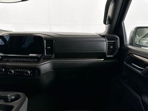 Used 2025 Chevrolet Silverado 1500 LT image 25