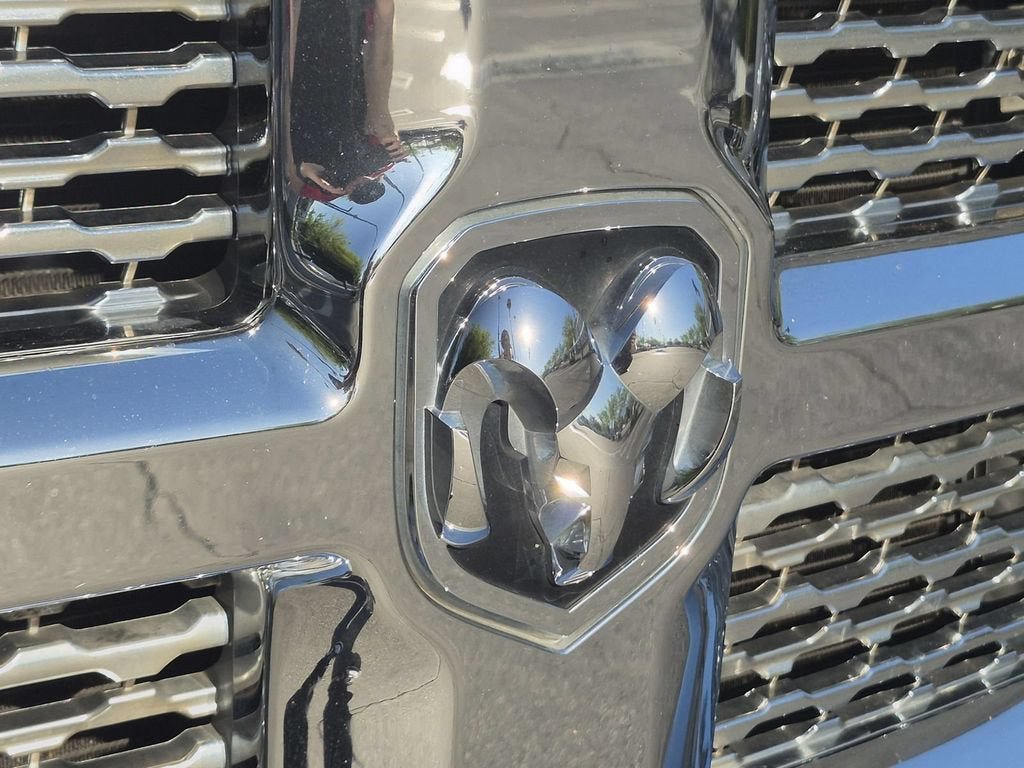 Used 2018 RAM 2500 Laramie RWD image 33